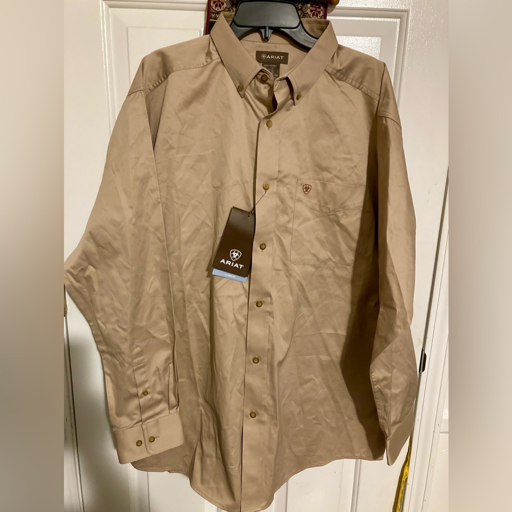 Ariat NWT Shirt Men Size XL Khaki Button Down Long Sleeve Classic Quality